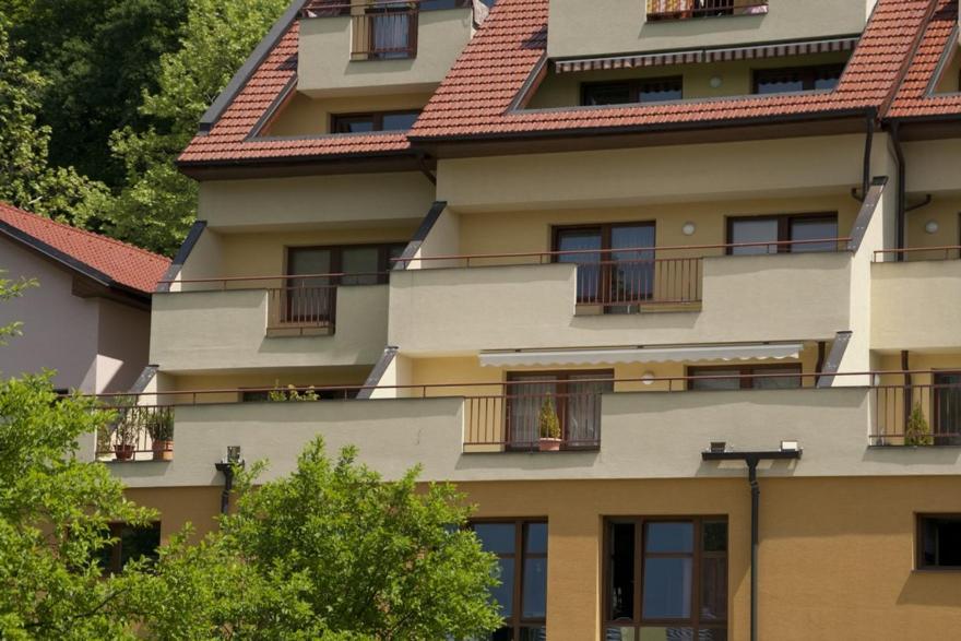 Gizela Appartement *